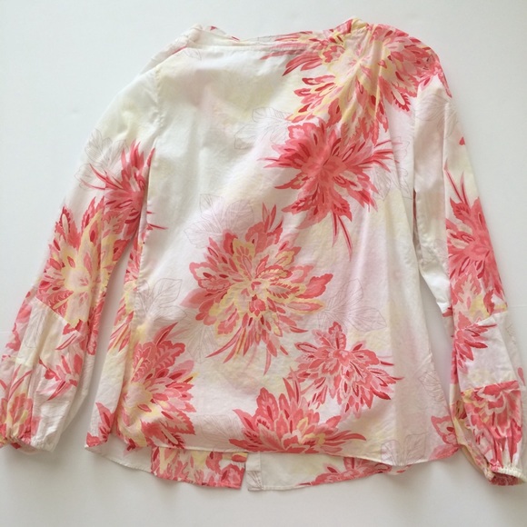 Floral Ruffle Neck Blouse - Picture 3 of 4